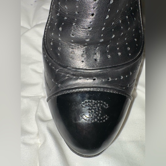 Two tone black leather Chanel shoe boots - Picture 3 of 4